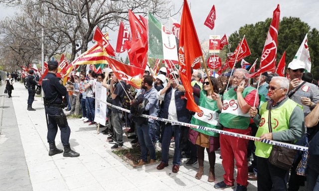 Los sindicatos han aprovechado la Junta de Accionistas para acusar a Enel de vaciar Endesa.