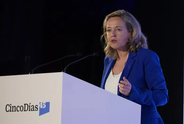 Los presuntos casos de corrupción de Calviño: su huida al BEI tapa los sucesos poco ‘éticos’ y poco ‘estéticos’ en los que se ha visto envuelta