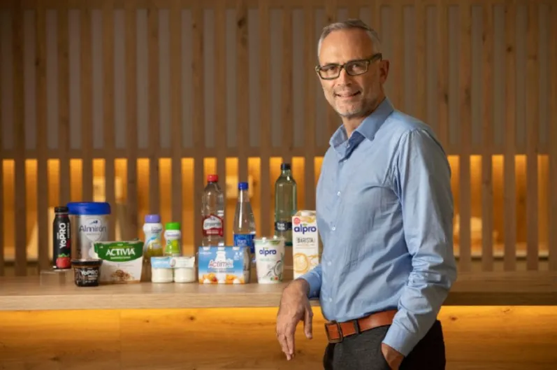 Danone alarga su indigestión en España: menos ventas y beneficio, y otra reestructuración al cerrar la planta de Parets del Vallès