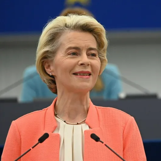 Davos. Ursula von der Leyen: “Para la comunidad empresarial global, la máxima preocupación para los próximos dos años no es los conflictos o el clima, es la desinformación”. Si ella lo dice...
