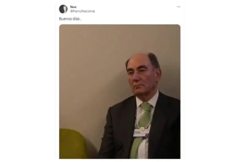 Memes Davos. Galán escucha atentamente al señor presidente