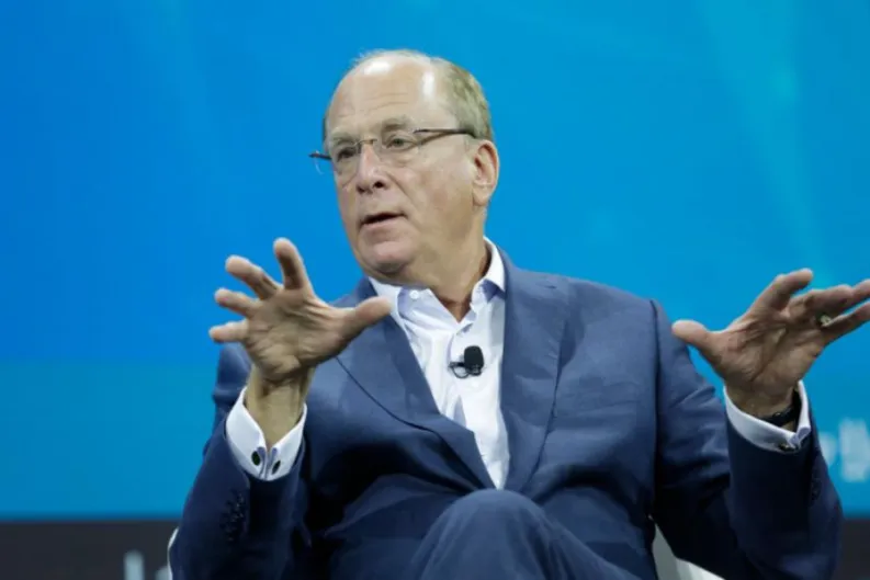 BlackRock marca el camino a seguir a los fondos: crecer en energía... ¡y aumentar su participación del 5% al 20%!