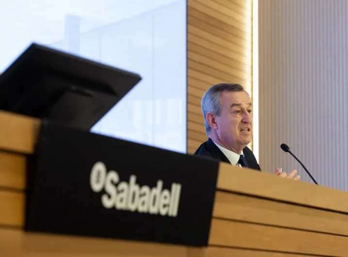 Banco Sabadell descarta volver a Cataluña, de momento: “No es el momento ‘procesal’ oportuno”