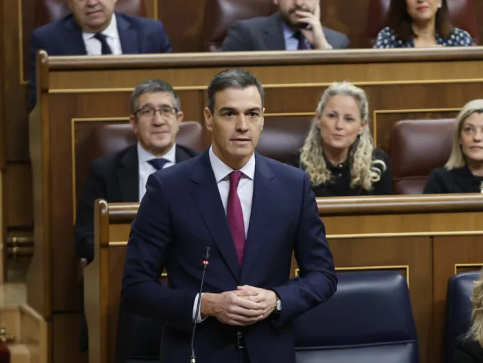 Incipiente tiranía, que empieza a cabalgar segura