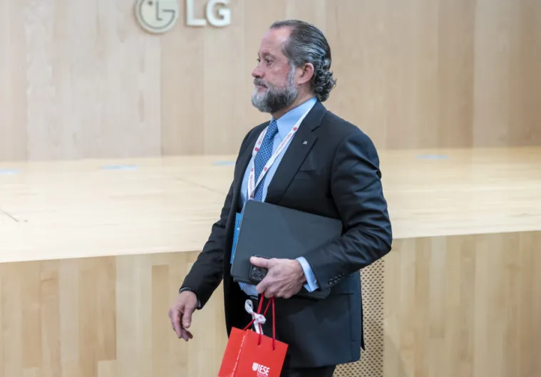 Los banqueros se cabrean con Escotet: ha dinamitado la negociación del convenio con los sindicatos