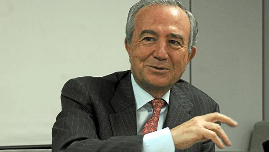 Zeltia prueba una debilidad: la dependencia de un regulador