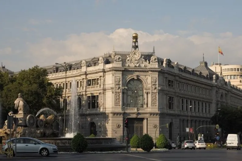 El Banco de España está empeñado en que los bancos despidan todavía a más empleados