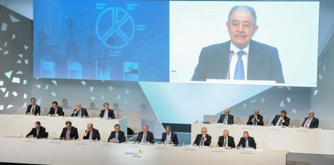 Junta de Accionistas GNF. Gabarró dice 'no' a Mestrallet