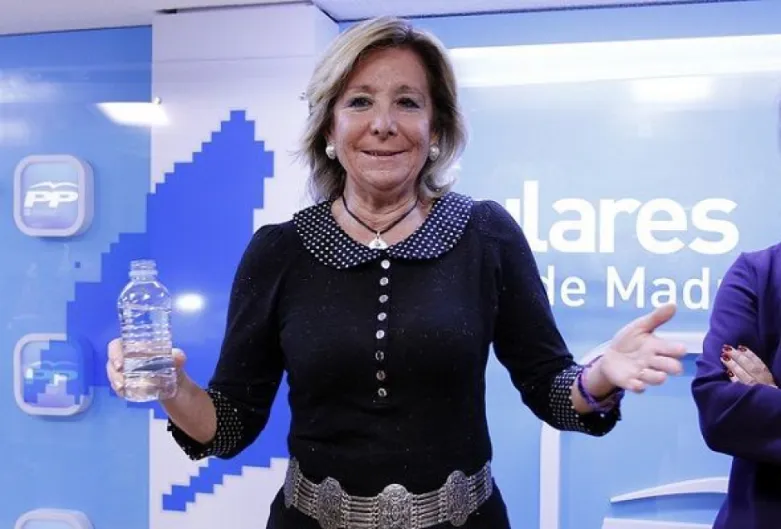 Esperanza Aguirre demanda al Estado para ayudar al Gobierno