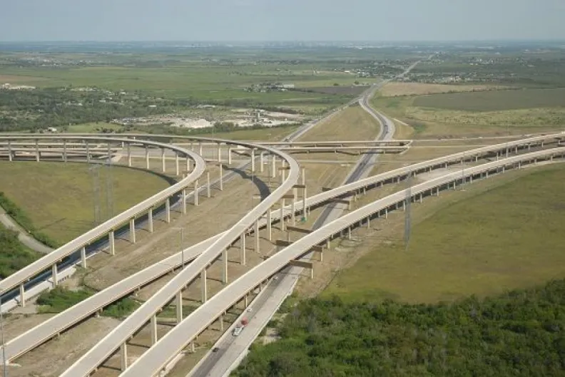 Ferrovial. También en EEUU hay 'radiales': suspensión de pagos en una autopista texana