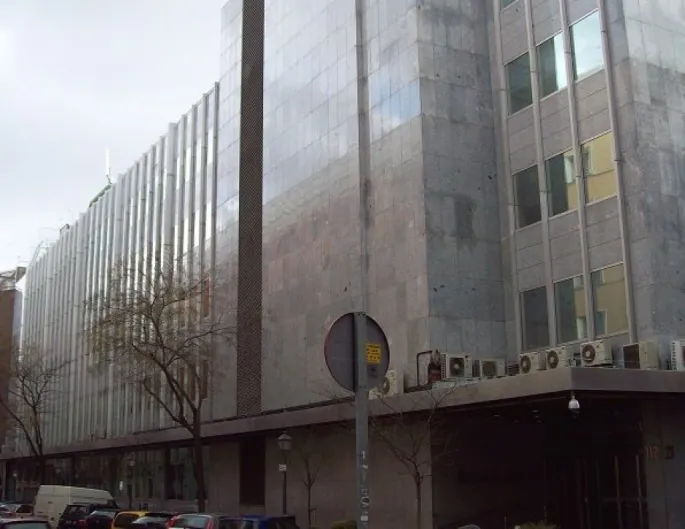 El Corte Inglés. El negocio para los moros y los inmuebles para los chinos