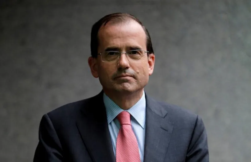 El miembro del Opus Dei, Alfonso Aguiló, defiende el homosexualismo de Cristina Cifuentes