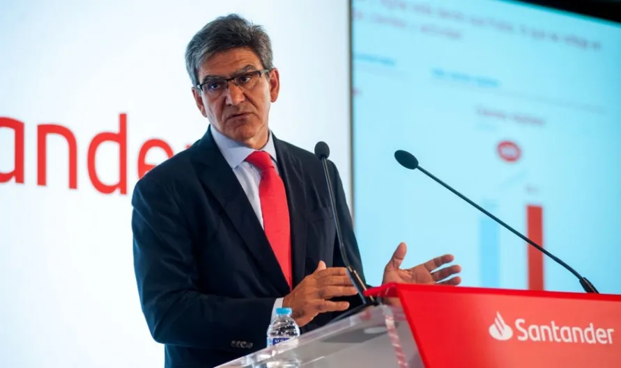 Impuesto contra la banca. Los bancos no se irán: se lo harán pagar a otro