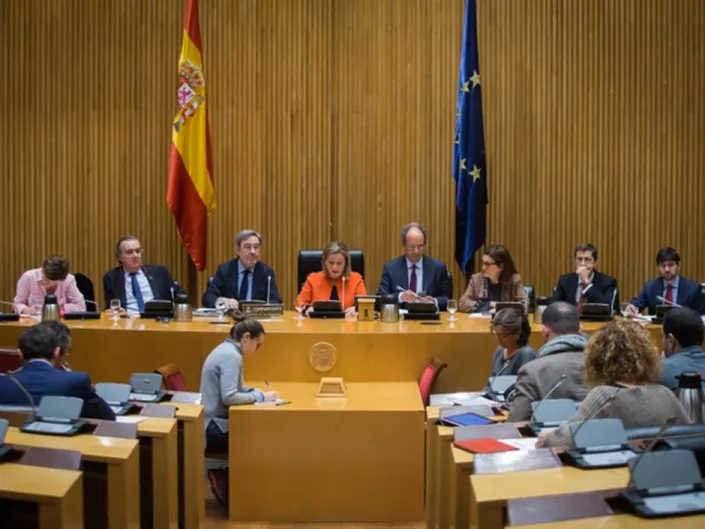 Crisis bancaria. El informe de sus Señorías pasará a la historia de la chapuza