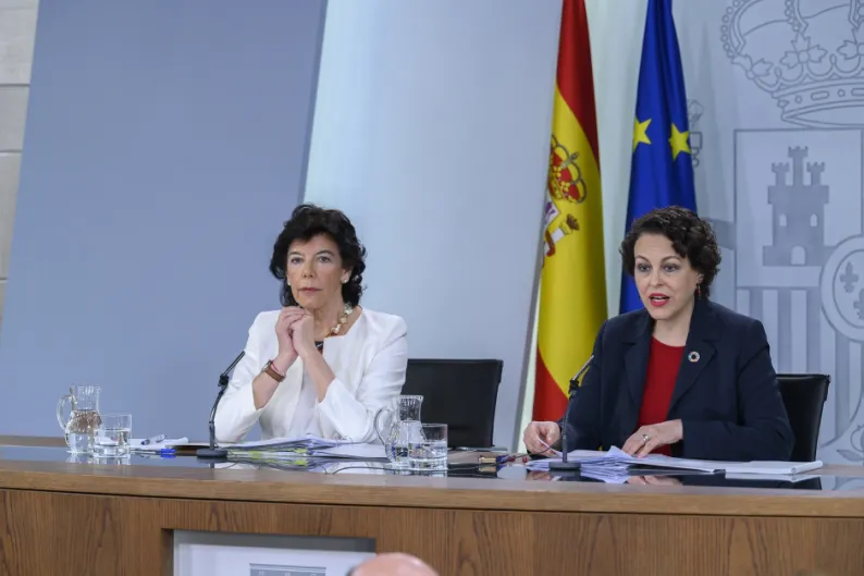 Consejo de Ministros. Valerio prepara el terreno para subir las cuotas a los autónomos: el problema de las pensiones es el "déficit de ingresos"