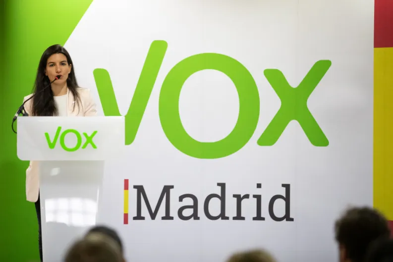 Rocío Monasterio pone a Ayuso en su sitio y le recuerda que "desde aquí financian el aborto, sin hacer ninguna propuesta para la maternidad"