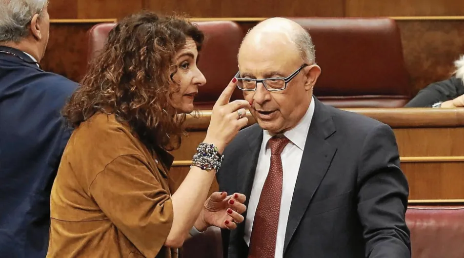 Montero y el sambenito de los Presupuestos de Montoro. Los PGE abocados a otra prórroga… y van dos