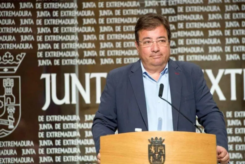 El SMI cabrea a Fernández Vara y enfrenta a los sindicatos