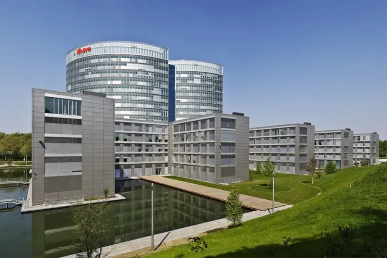 E.On ingresa 30.503 millones (+90%) hasta junio, pero dispara su ya elevada deuda un 11%, hasta 43.056 millones
