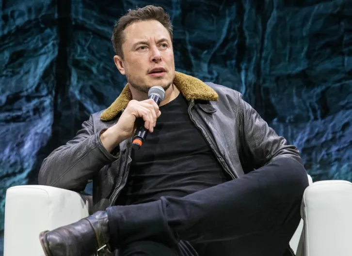 Elon Musk intentó vender Tesla “en los días más negros del Model 3” a Apple, pero no lo logró: ahora es el fabricante automovilístico más valioso