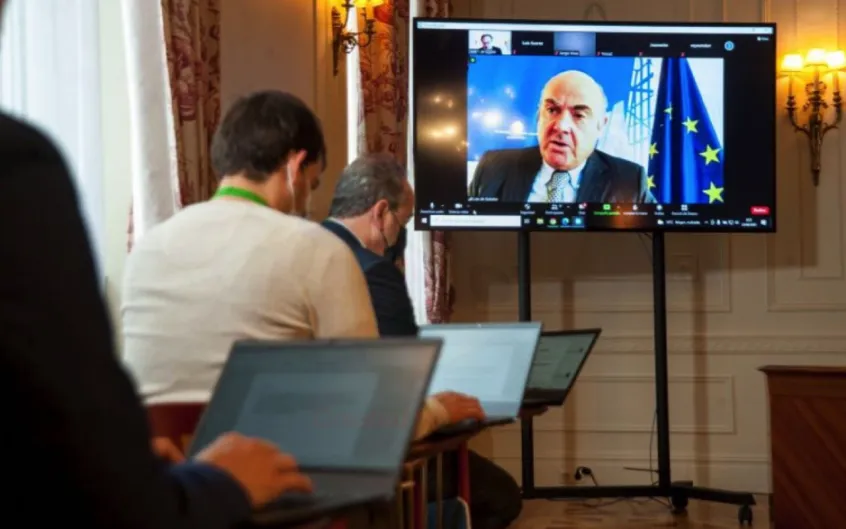 Guindos (BCE): con el euro digital... ni desaparecerán los depósitos bancarios ni se eliminará el efectivo