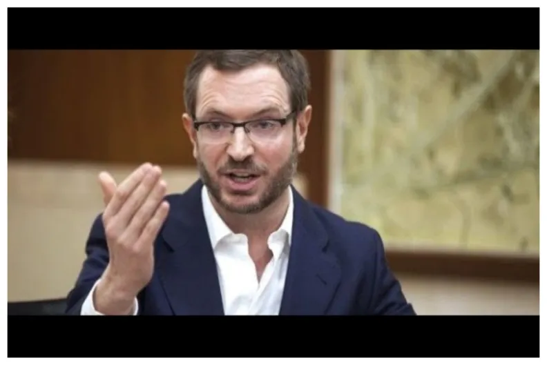 Este es el problema del PP: dos más dos son cinco