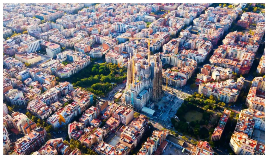 Barcelona es la mejor ciudad española para vivir en el futuro, según la Inteligencia Artificial... ¿Y en el presente?