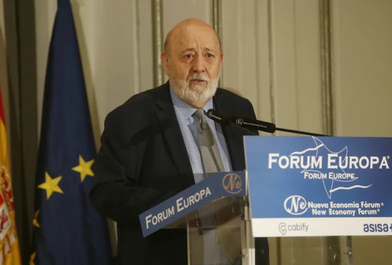 La Junta Electoral Central abre expediente al ingeniero social y socialista Tezanos por su CIS en el que disparaba a Sánchez 10 puntos por encima del PP