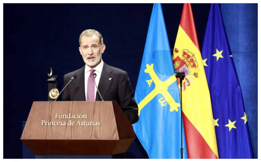 "La solución a los problemas de España saldrán de la unidad, no de la división"... y de su propia coherencia, Majestad