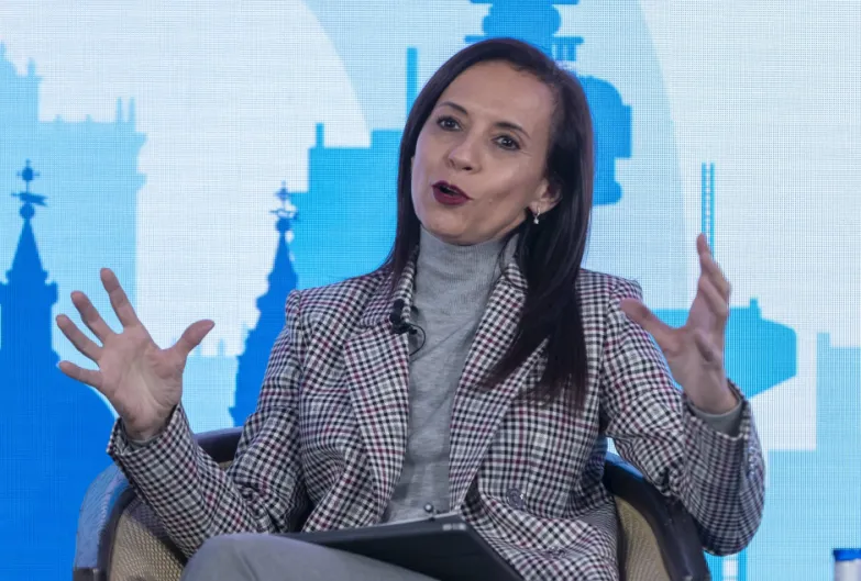 Redeia (Red Eléctrica) no remonta. La mala gestión de Beatriz Corredor reduce beneficio e incrementa gastos y deuda, que ya es muy elevada