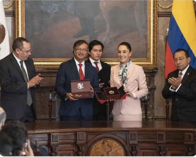 Petro revela que Sheinbaum ayudó a la organización terrorista colombiana M-19. ¿Por qué no lo dijiste antes de las elecciones mexicanas?