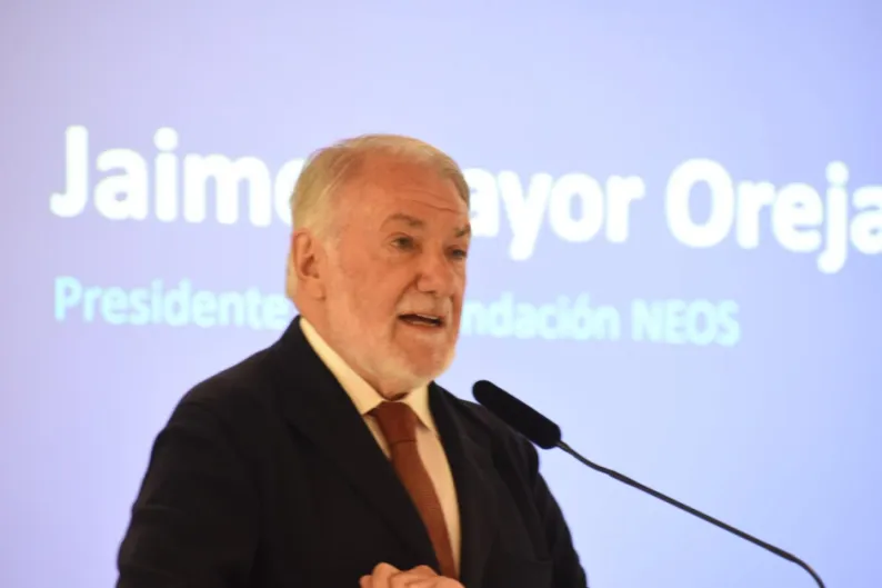 Mayor Oreja: "La Unión Europea nació para combatir las guerras, y hoy se plantea incorporar el aborto como un derecho en la Carta fundacional"