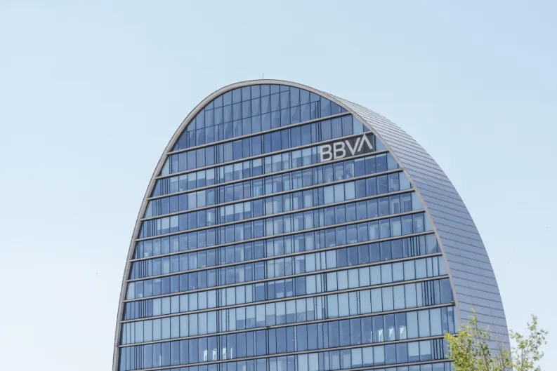 BBVA-Villarejo. La clave: ¿Quién se sentará en el banquillo representando al banco? Porque podría acabar en prisión