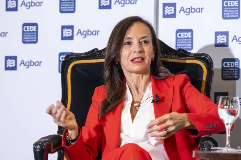 Redeia. La desastrosa gestión de Corredor: menos ingresos, menos beneficio, al tiempo que crece la deuda y su coste financiero