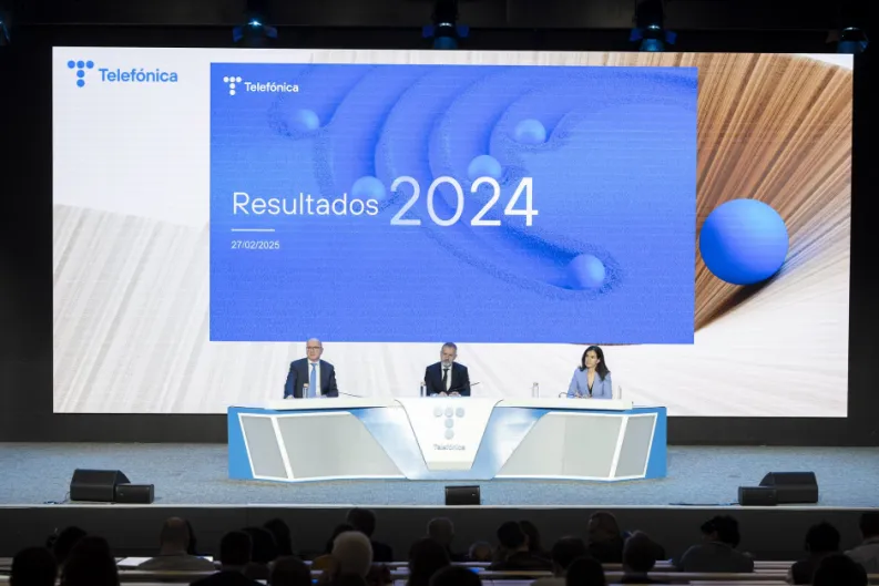 Resultados Telefónica. El patrimonio se reduce un 16% y el balance sigue bajo presión, tras un 2024 de ajustes
