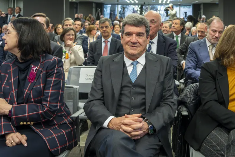 El desastre Escrivá: el Banco de España pierde profundidad, rigor... y prestigio