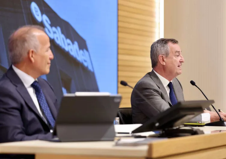González-Bueno alaba al BBVA, pero evita decir que Carlos Torres puede seguir de presidente si fracasa la OPA