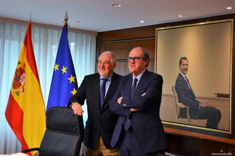Pumpido y Gabilondo unen fuerzas: el TC evalúa el recurso del Defensor del Pueblo sobre la Ley Trans de Valencia de PP y Vox