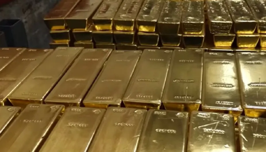 El oro se desploma un 17% en marzo, su mayor caída en 18 años