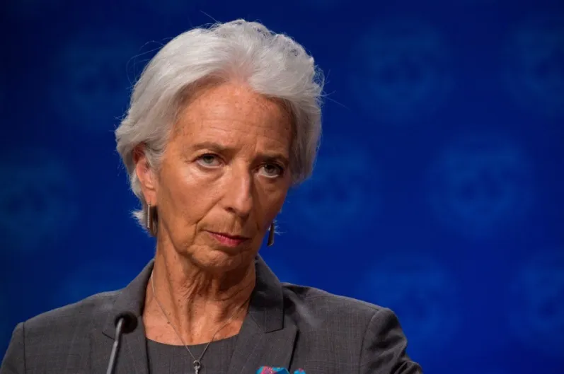 Y en eso llego Christine… y dijo lo que nadie quería oír: lo de las pensiones no funciona