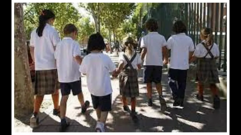 Un puesto escolar concertado nos cuesta 3.000€, un puesto en la escuela pública 6.000€