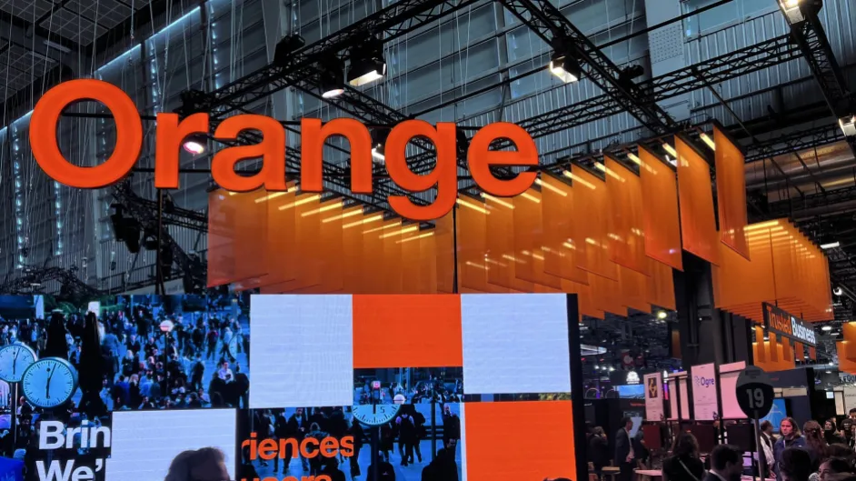 Orange. La doble jugada del Elíseo que deja 'tocada' a Telefónica
