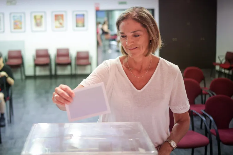 Reyes Maroto vence a Sánchez. Gana las primarias socialistas al Ayuntamiento de Madrid a Enma López