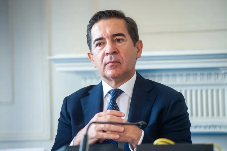 BBVA. Que todo cambie... para que no cambie el presidente