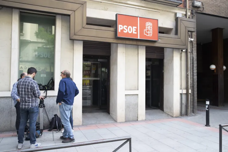 Diario de la corrupción sanchista. La Fiscalía Anticorrupción sopesa pedir la imputación del PSOE  como persona jurídica en el 'caso cloacas'