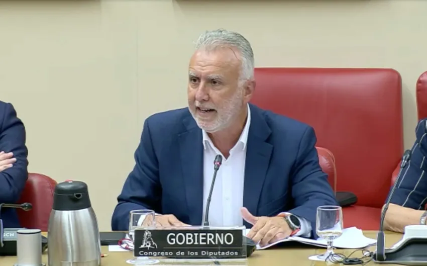 Ceuta. Lo que faltaba: Ángel Víctor Torres condena la violencia contra los inmigrantes, pero no el ataque contra los militares españoles
