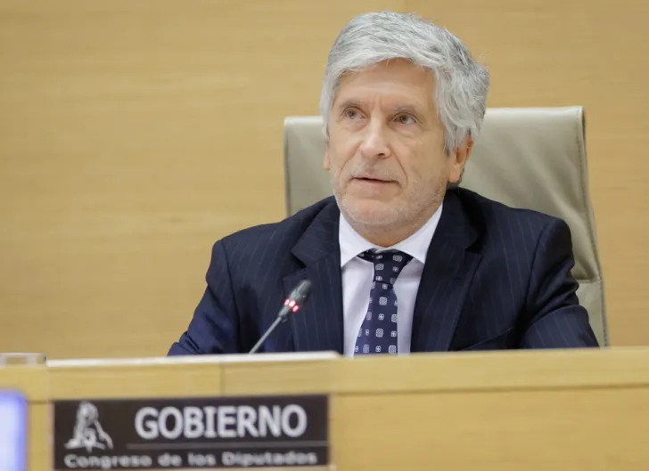 Marlaska defiende a Marruecos: condena la violencia contra los inmigrantes, pero no la de estos contra los españoles