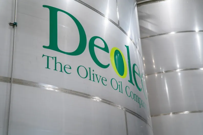 Dcoop e IU piden al Gobierno que Deoleo siga siendo español