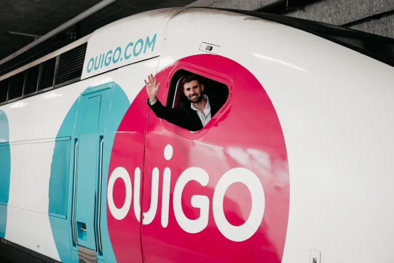 Ouigo, signo de la colonización francesa de España, logra ebitda positivo, pero continúa en pérdidas 