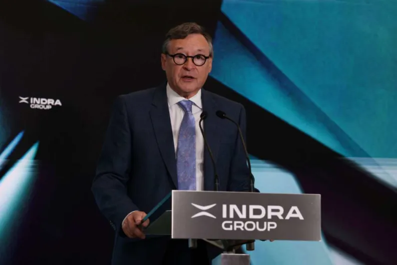 Indra fracasa en Irlanda, justo donde más le duele: en el incumplimiento de los plazos de entrega
